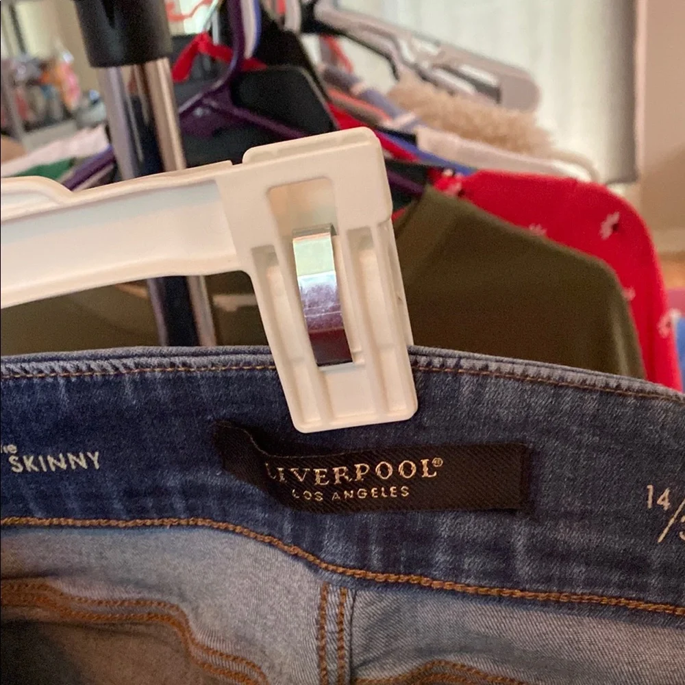 Classic Blue Women's Jeans - Picture 3 of 5